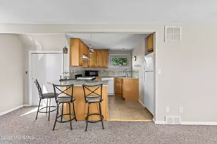 633 Manetta Dr, Point Pleasant, NJ 08742 - Photo 6