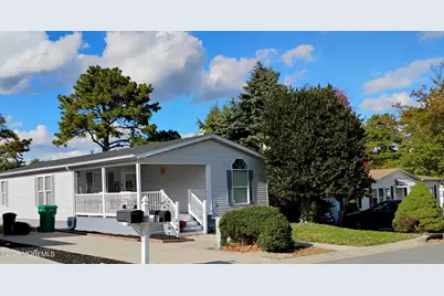 26 Pine Ridge Boulevard, Whiting, NJ 08759 - Photo 2