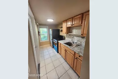 4 Saint James Place, Keansburg, NJ 07734 - Photo 2