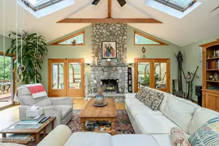 10 Deercrest Dr, Holmdel, NJ 07733 - Photo 12