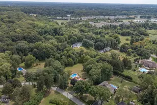 10 Deercrest Dr, Holmdel, NJ 07733 - Photo 64