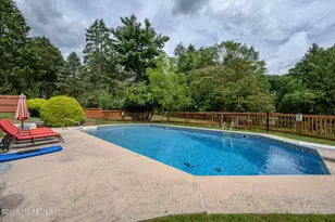 10 Deercrest Dr, Holmdel, NJ 07733 - Photo 44
