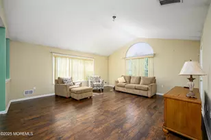 10 Pine Valley Ct, Lakewood, NJ 08701 - Photo 22