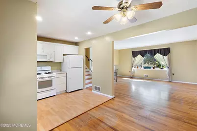 15 W Virginia Avenue, Jackson, NJ 08527 - Photo 18