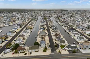 104 Southard Dr, Manahawkin, NJ 08050 - Photo 4