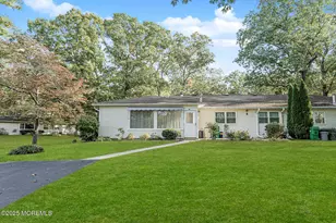 8 C Connie Ln, Jackson, NJ 08527 - Photo 2