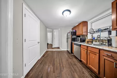 327 Fulton Street, Elizabeth Port, NJ 07206 - Photo 14