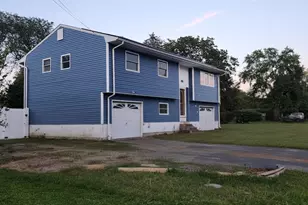 39 Oak Terrace, Howell Township, NJ 07731 - Photo 2