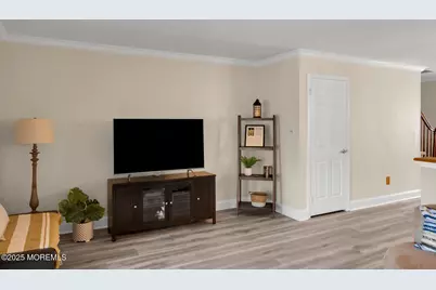 75 Bradford Court, Aberdeen Township, NJ 07747 - Photo 8