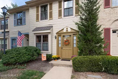 75 Bradford Court, Aberdeen Township, NJ 07747 - Photo 2