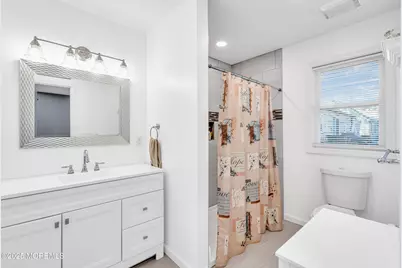 21 Frances Drive, Freehold, NJ 07728 - Photo 6