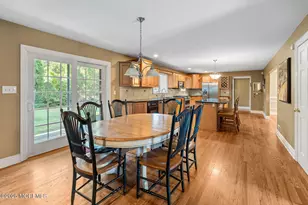 2 Pomo Ct, Middletown, NJ 07748 - Photo 8