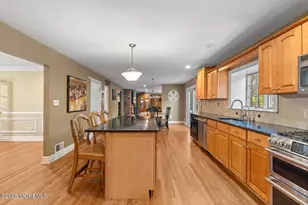 2 Pomo Ct, Middletown, NJ 07748 - Photo 6