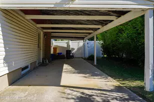 27 Runyon Ave, Freehold, NJ 07728 - Photo 24