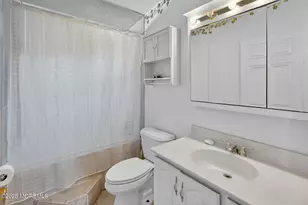 27 Runyon Ave, Freehold, NJ 07728 - Photo 20