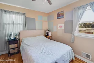 27 Runyon Ave, Freehold, NJ 07728 - Photo 12