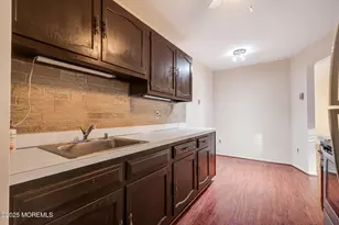 205 Covered Bridge Blvd, Manalapan Township, NJ 07726 - Photo 4