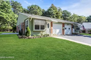 19 A Valley Forge Dr, Whiting, NJ 08759 - Photo 6