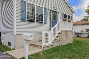 280 Linden Ave, Middletown, NJ 07748 - Photo 2