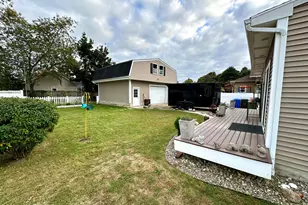 32 Villa Pl, Eatontown, NJ 07724 - Photo 2