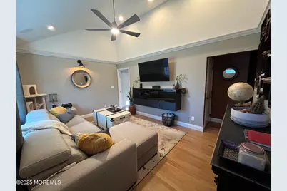 32 Villa Place, Eatontown, NJ 07724 - Photo 8