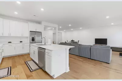 130 Woolley Court, Oakhurst, NJ 07755 - Photo 8