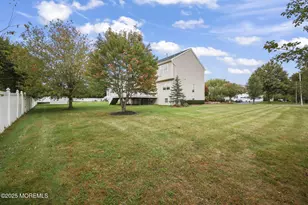 301 Colgate Way, Freehold, NJ 07728 - Photo 44