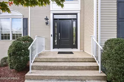 301 Colgate Way, Freehold, NJ 07728 - Photo 4