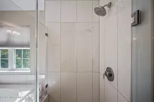 301 Colgate Way, Freehold, NJ 07728 - Photo 32