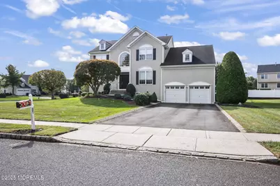 301 Colgate Way, Freehold, NJ 07728 - Photo 2