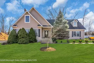 374 5 W Park Ave, Oakhurst, NJ 07755 - Photo 1