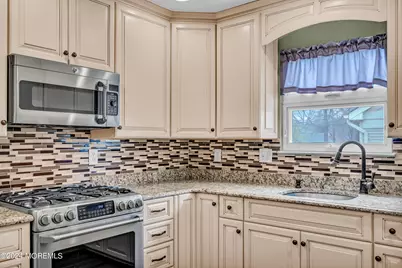 64 Morning Glory Lane, Whiting, NJ 08759 - Photo 16