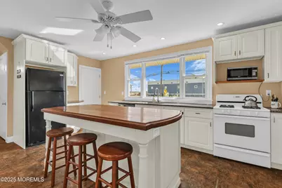 16 Carteret Avenue, Seaside Heights, NJ 08751 - Photo 12