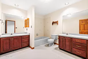 3 Forest Park Ct, Holmdel, NJ 07733 - Photo 36