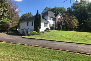 2 Steward Ct, Millstone Township, NJ 08510 - Photo 10