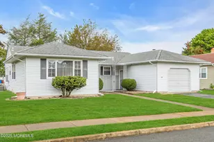 60 Woodstock Dr, Toms River Township, NJ 08757 - Photo 4