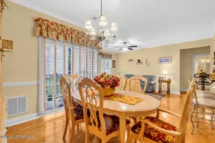 512 Sophee Ln, Lakewood, NJ 08701 - Photo 4