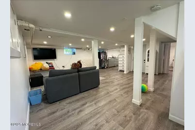 184 Ridgewood Avenue, Oakhurst, NJ 07755 - Photo 12