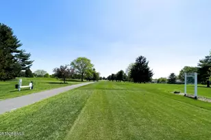 176 Rossmoor Dr, Monroe Township, NJ 08831 - Photo 24