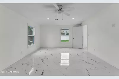 13 Lasatta Avenue, Englishtown, NJ 07726 - Photo 16