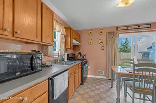 50 E Shenendoah Rd, Howell Township, NJ 07731 - Photo 8