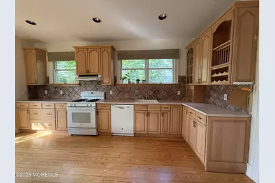 210 N Lincoln Avenue #winter 26, Oakhurst, NJ 07755 - Photo 16