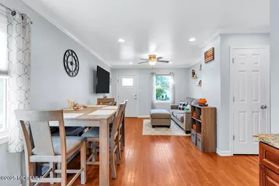 35 Willow Street, Port Monmouth, NJ 07758 - Photo 10