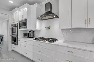 8 Sarah Ln, Eatontown, NJ 07724 - Photo 26