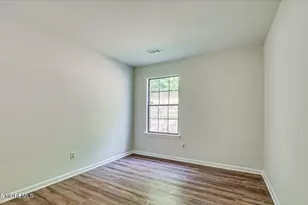 2006 Bayhead Dr, Sayreville, NJ 08859 - Photo 12