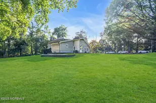 17 Woods End Rd, Colts Neck Township, NJ 07722 - Photo 38