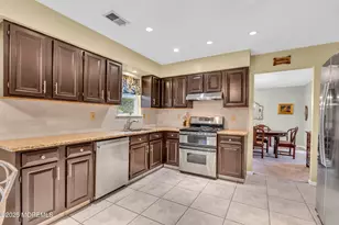 17 Elana Dr, Jackson, NJ 08527 - Photo 20