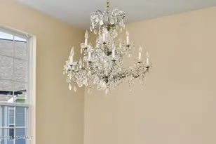 33 Bunker Hill Dr, Allentown, NJ 08501 - Photo 10