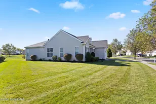 33 Bunker Hill Dr, Allentown, NJ 08501 - Photo 4