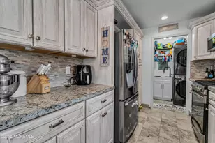 202 Orangewood Dr, Brick, NJ 08723 - Photo 10